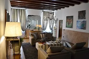 B&B Palazzo Sant'Antonio Verona Hotel